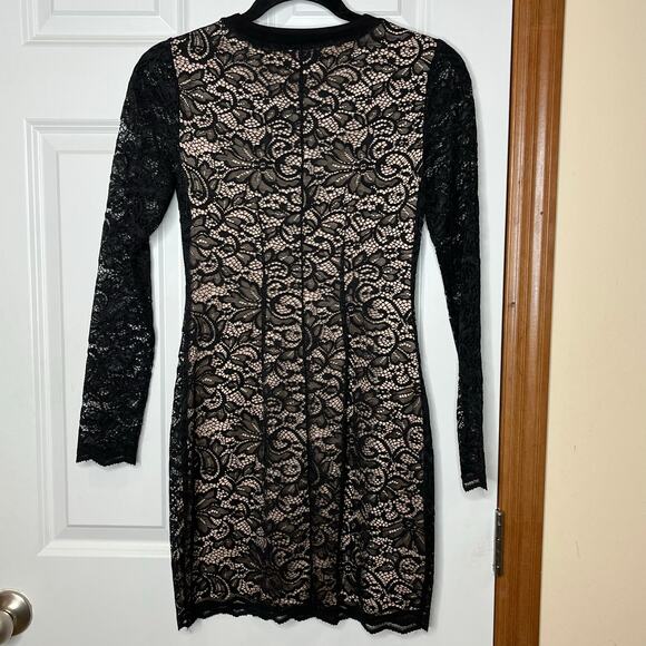 Express Black V Neck Lace Mini Dress Size 0 - Picture 3 of 8